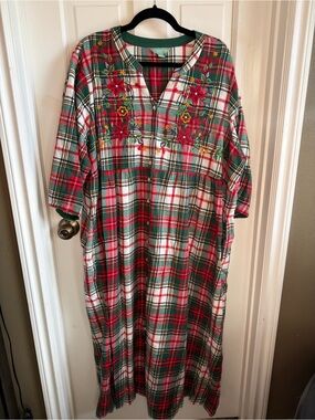 April Cornell Red Green Plaid Embroidered nightgown and robe.